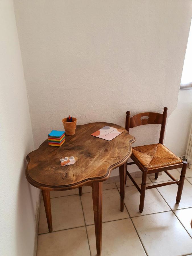 Entre Arenes Et Maison Carree Nîmes Zewnętrze zdjęcie
